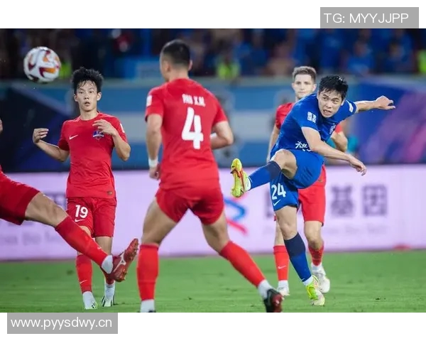 新赛季足球联赛球队表现初探与赛季前景预测分析